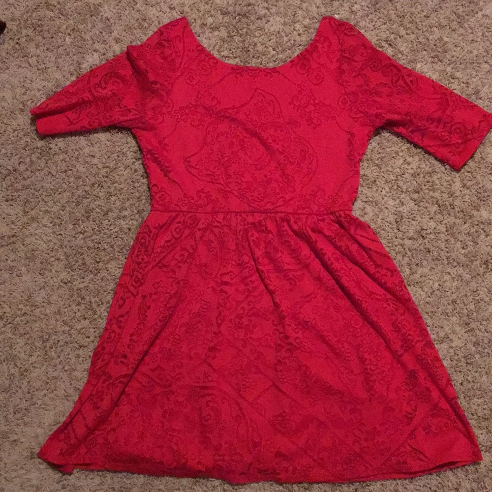 Lace Red Dress with sleeves to elbows